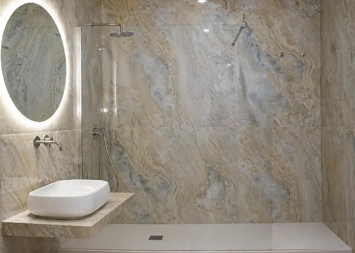 Amar Luxury בית הארחה 4*